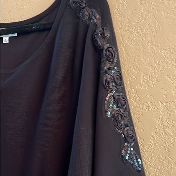 Joseph A lightweight sweater knit embellished shoulder: rosettes & sequins XL - Picture 17 of 17